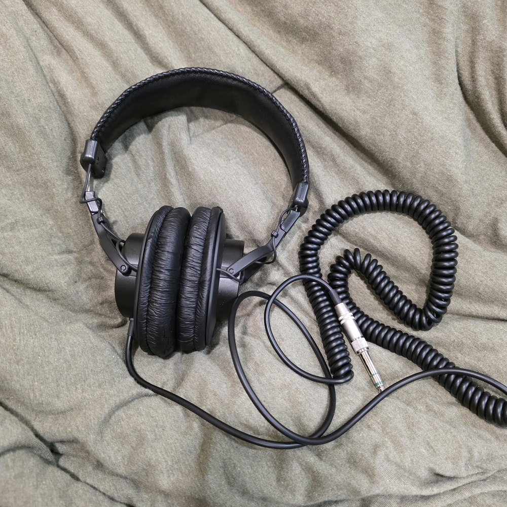 Sony Headphones And Aux Adaptor